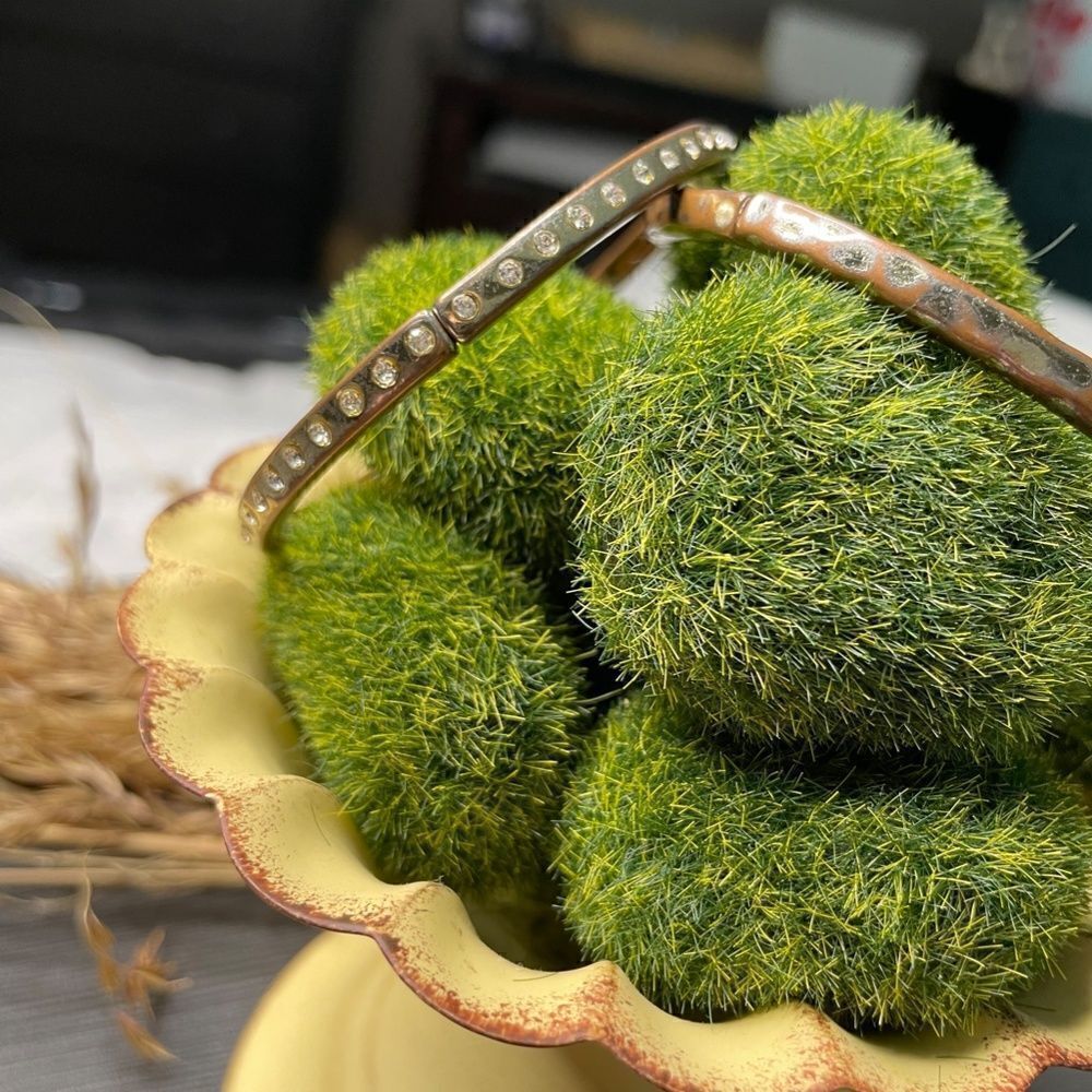 Neiman Marcus Vintage Gold Tone Stretch Bracelets w/ CZ Detailing - OS - Picture 3 of 5